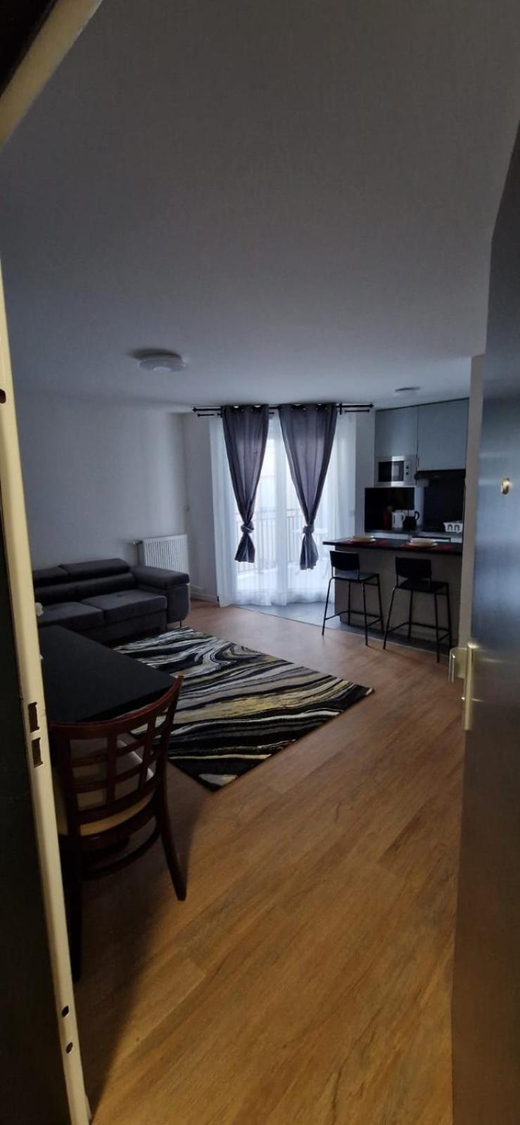 Residence Marceau Drancy Bagian luar foto