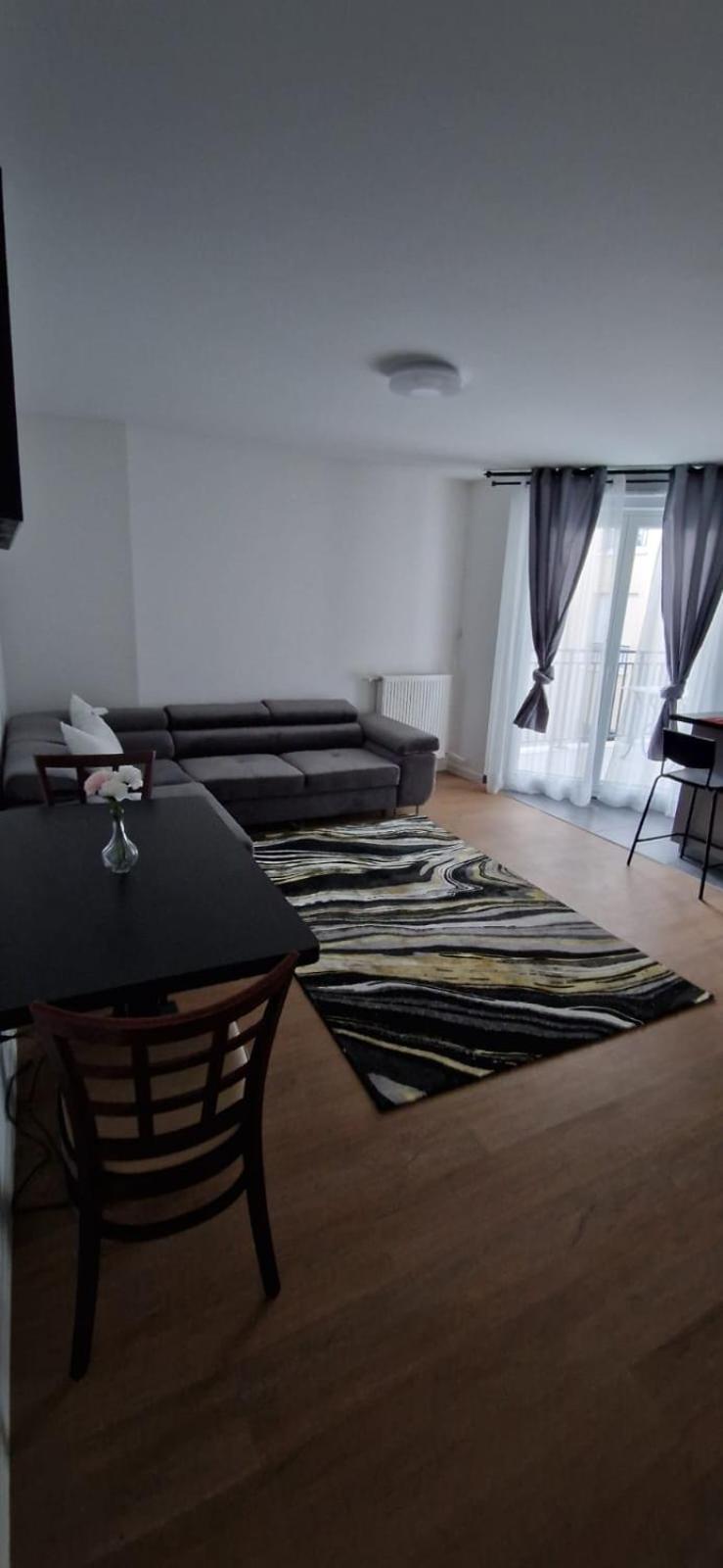 Residence Marceau Drancy Bagian luar foto