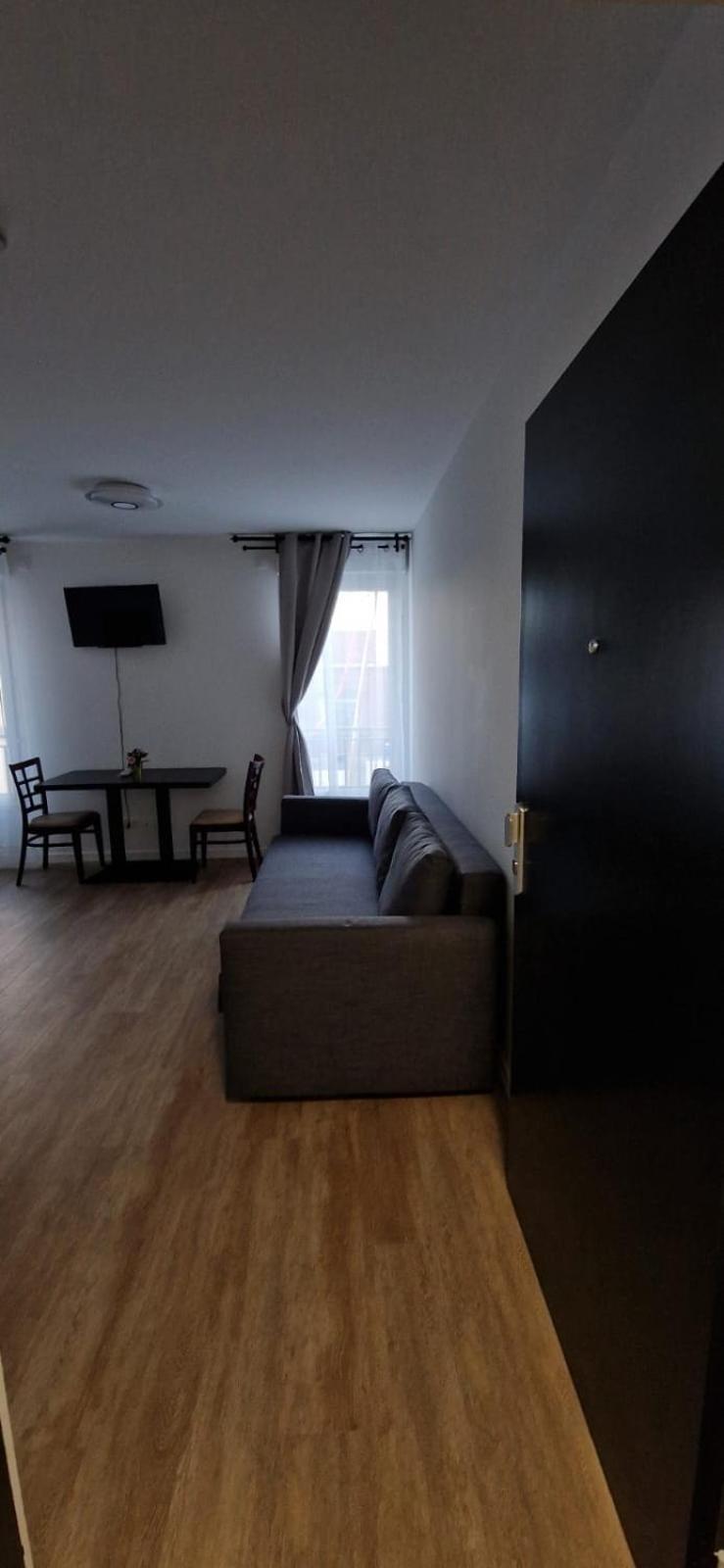 Residence Marceau Drancy Bagian luar foto