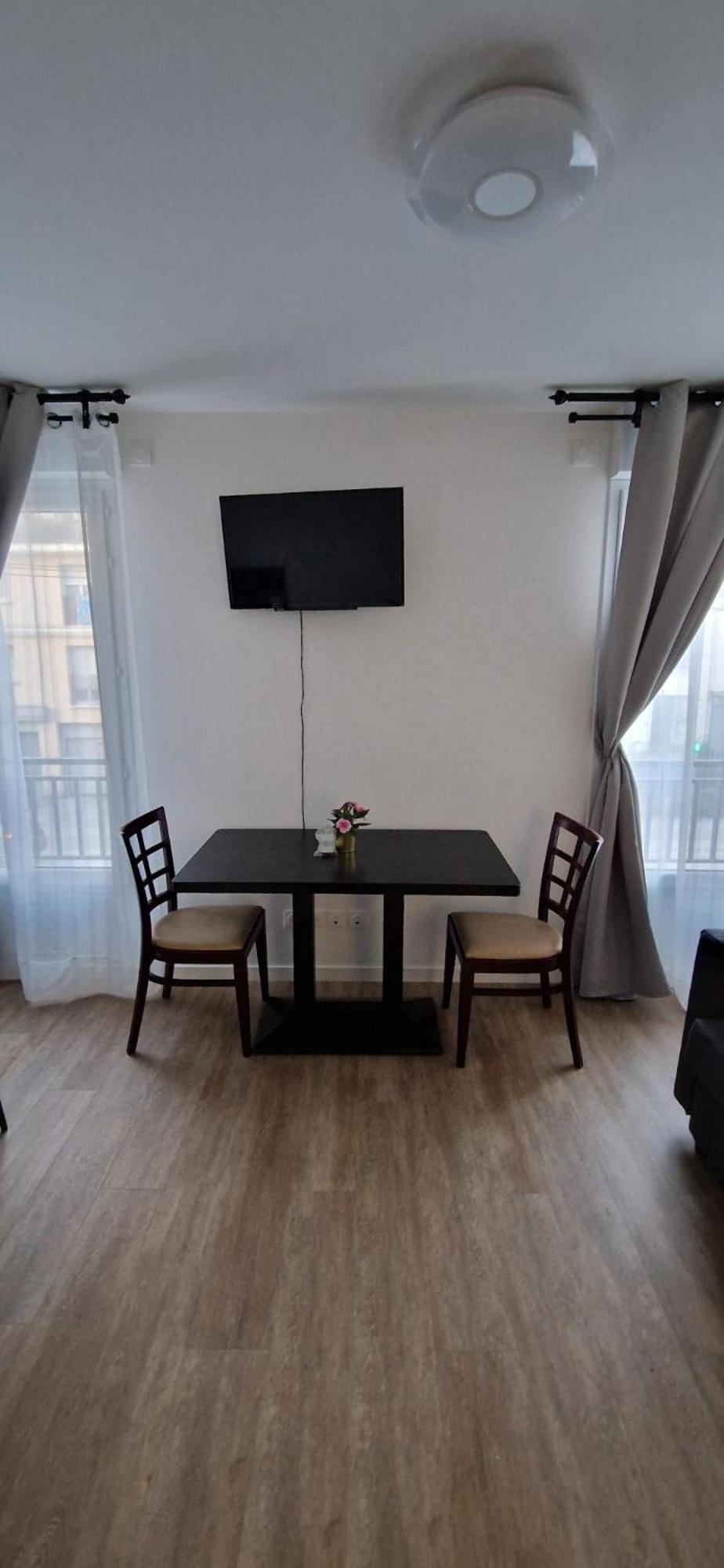 Residence Marceau Drancy Bagian luar foto