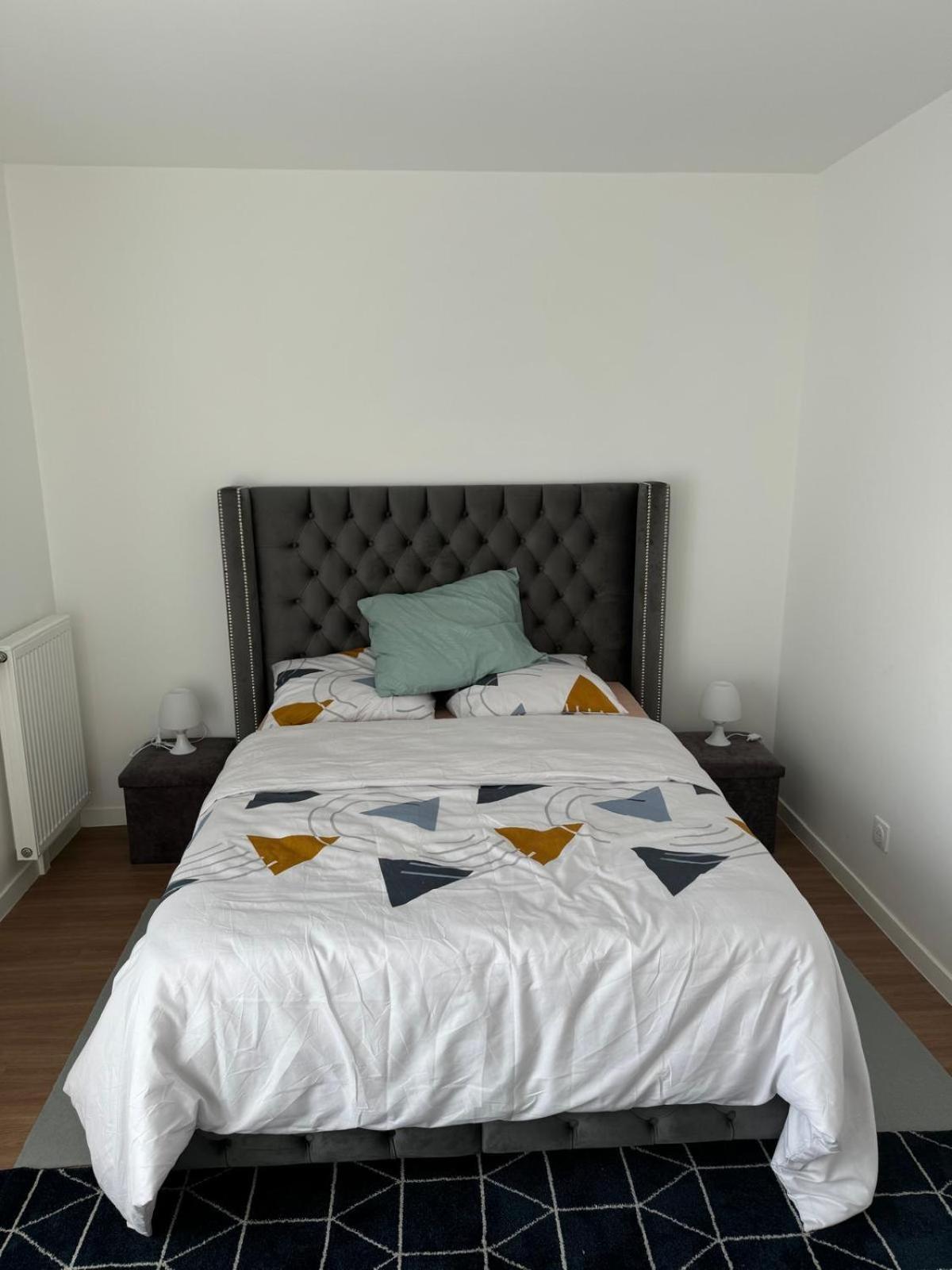Residence Marceau Drancy Bagian luar foto