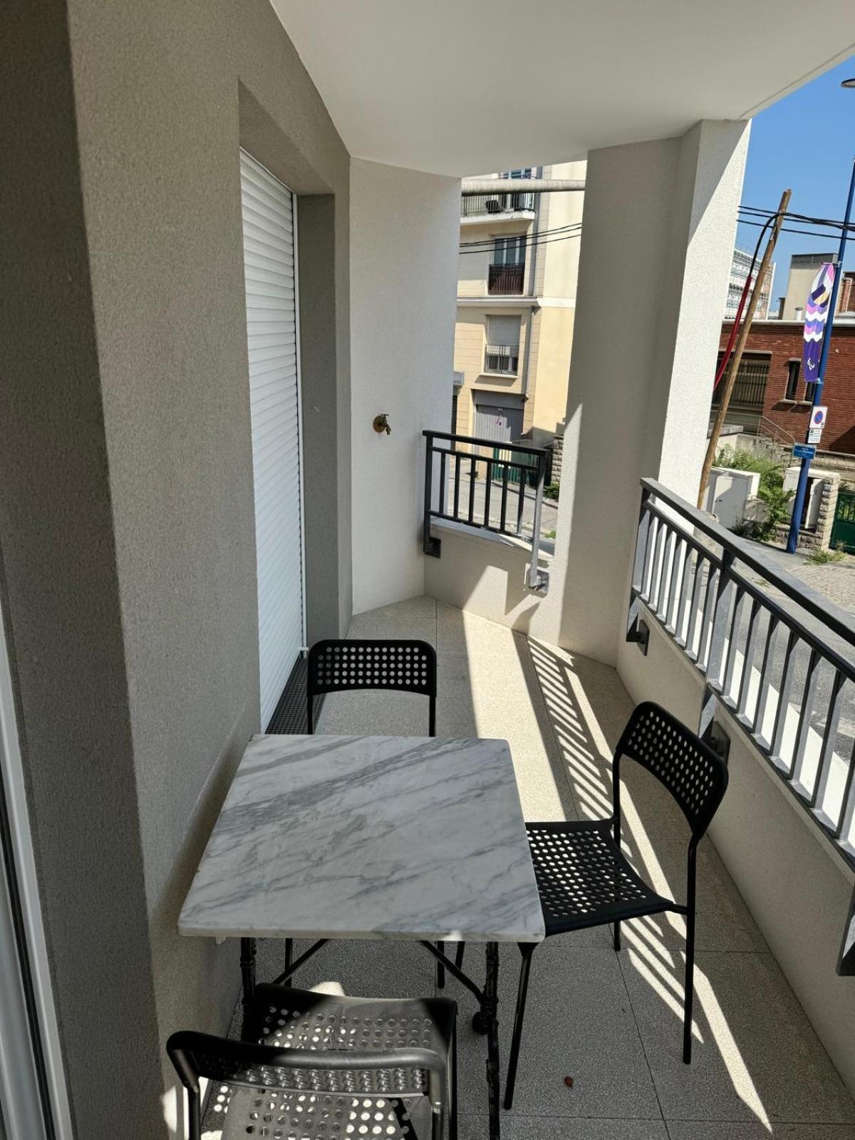 Residence Marceau Drancy Bagian luar foto